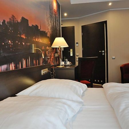 Hotel Atrium Nowy Tomysl Exterior photo